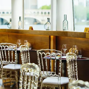 2* Hotel Vip Yacht
